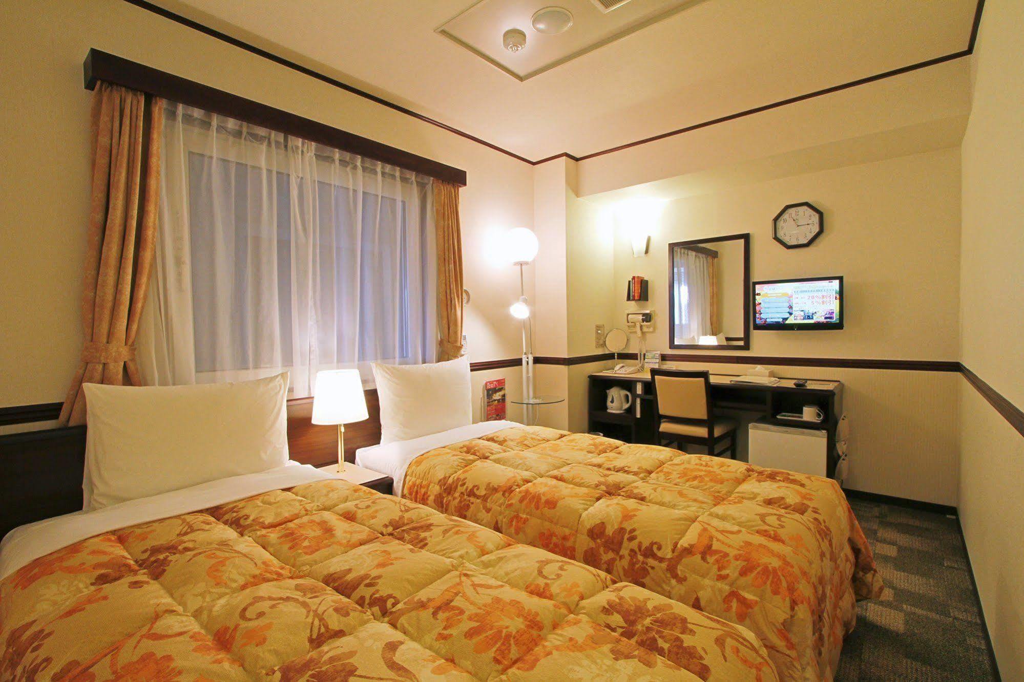 Toyoko Inn Yokohama Sakuragicho Dış mekan fotoğraf